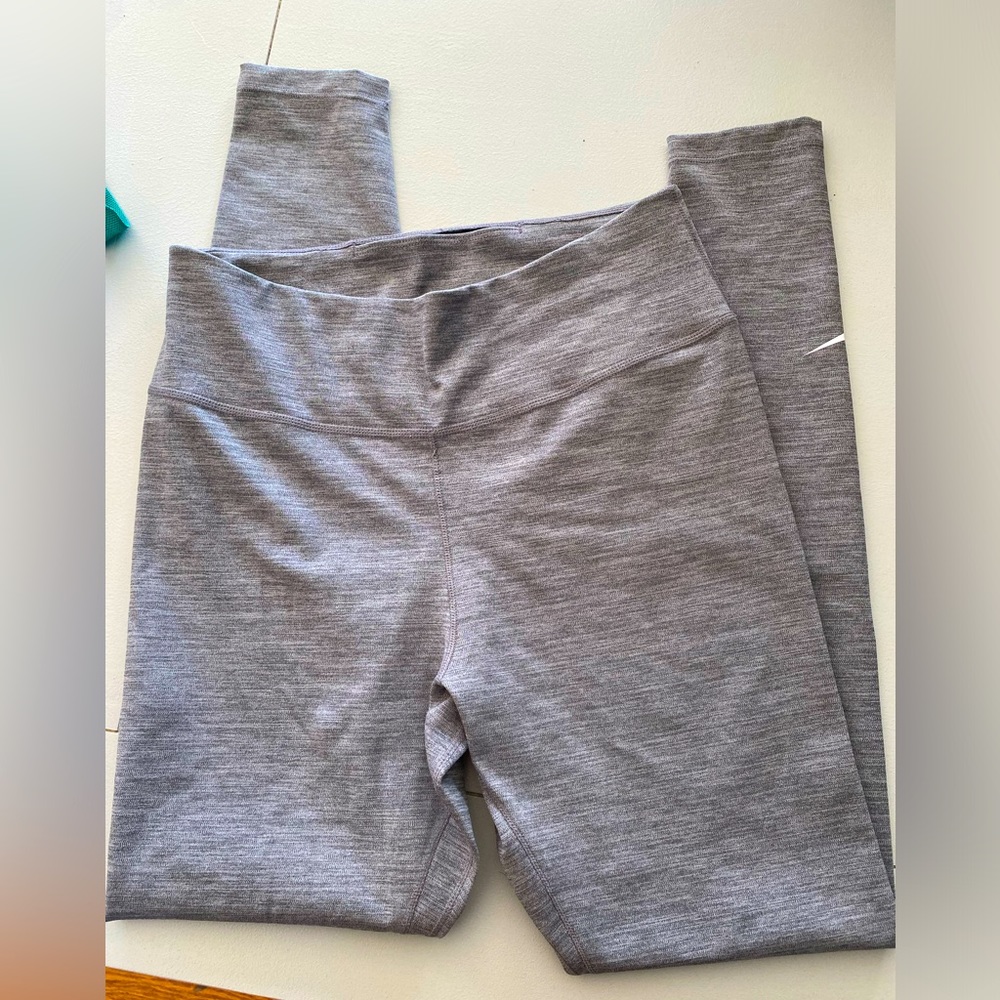 Nike Dri Fit size M